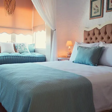 Rijeka Alaçatı Hotel *