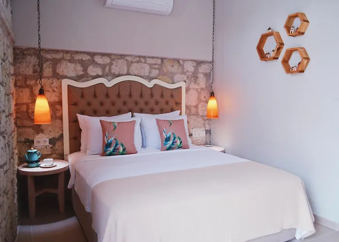 Готель Rijeka Alacati