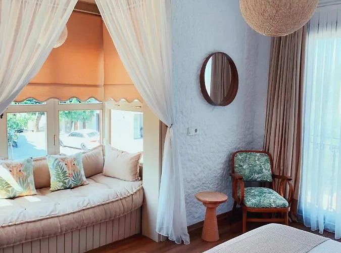 Rijeka Alacati Готель Чешме