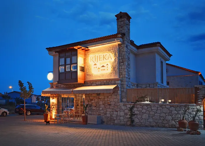 Готель Rijeka Alacati